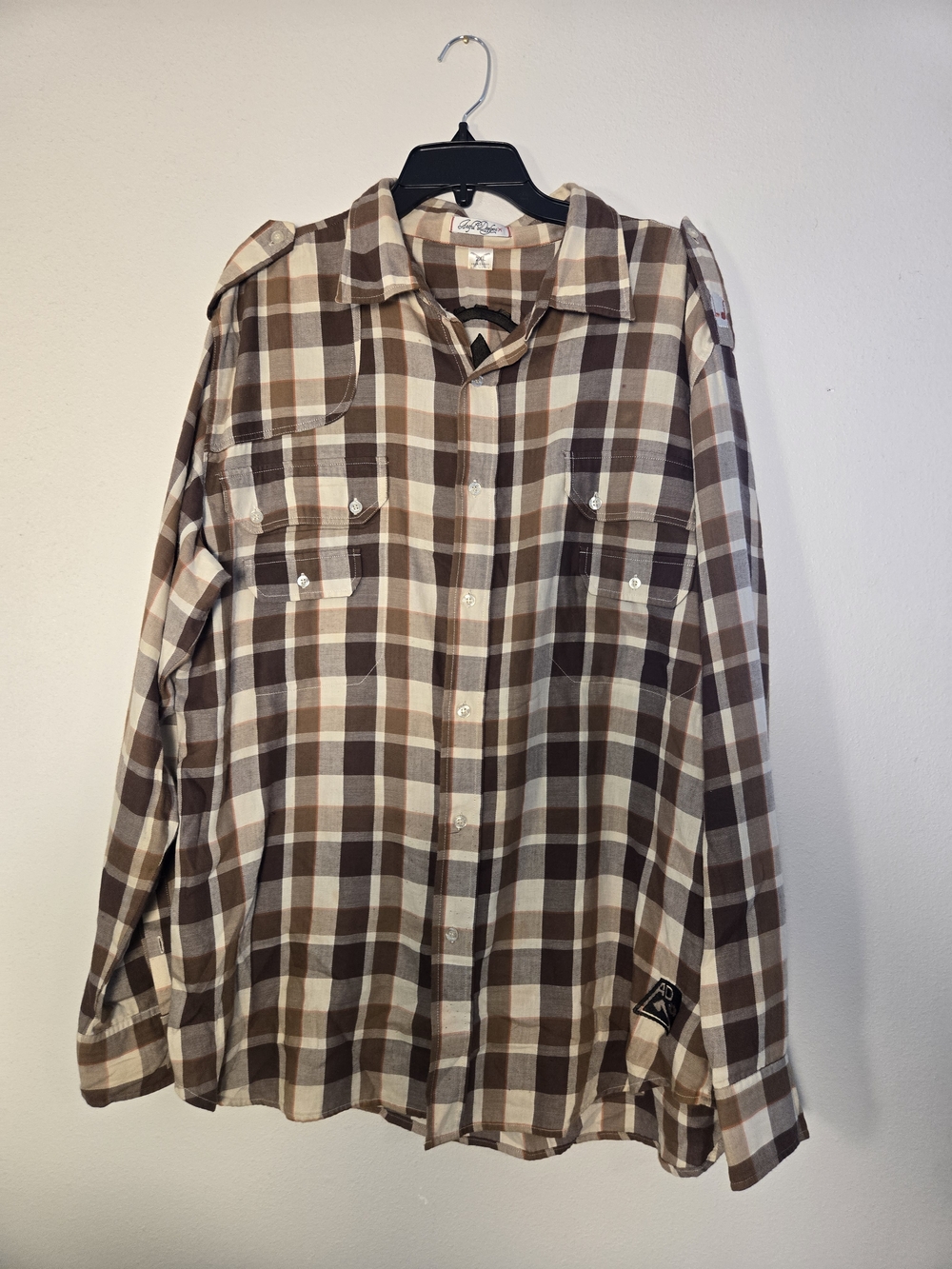 Men's Brown and Cream Plaid Casual Button-Down Shirt